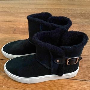 Size 8 black Ugg sneaker booties